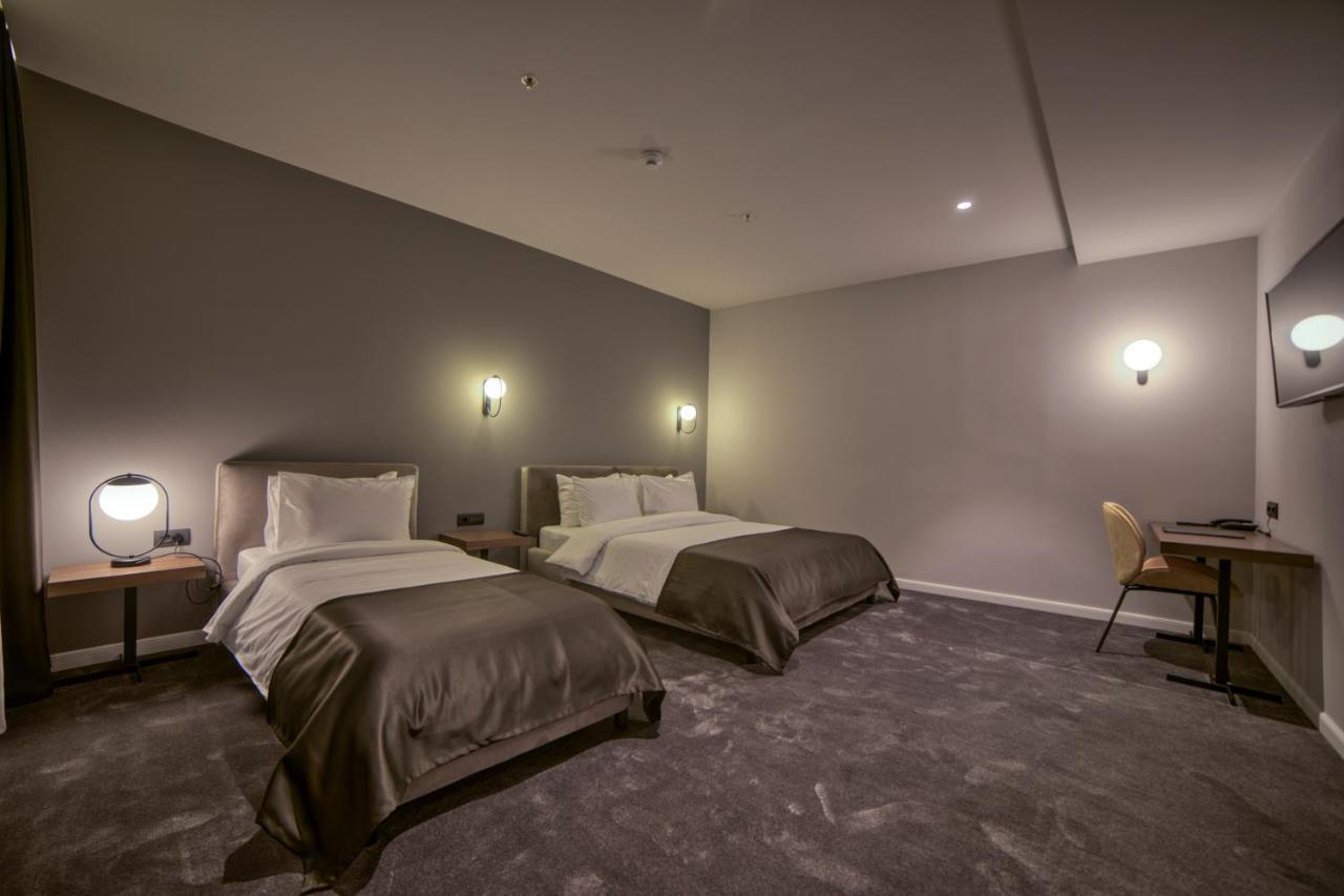 Boscovich Boutique Hotel Podgorica Bagian luar foto